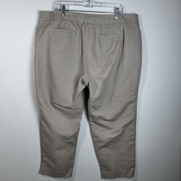 LIZ CLAIBORNE Career Emma Classic Fit Women’s Pants Size 18 Beige Work Classic - Picture 2 of 9